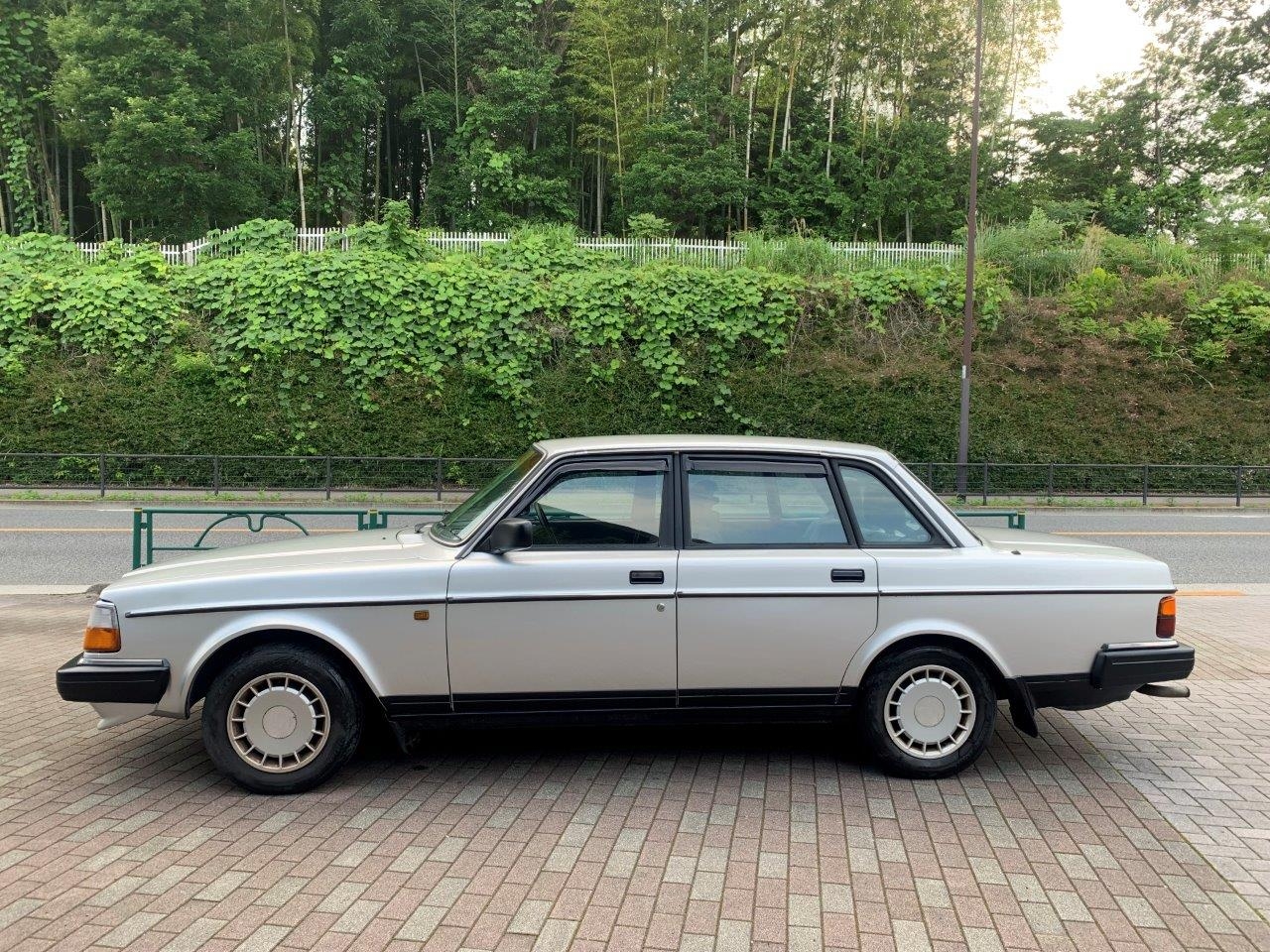 ボルボ 244GL | 中古車情報 | ボルボ（volvo）専門店の2nd Motors